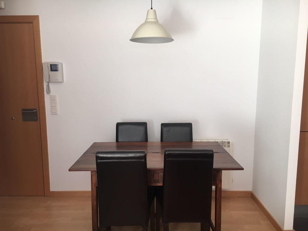 Apartament Hug Roger Valencia D'Aneu Dış mekan fotoğraf