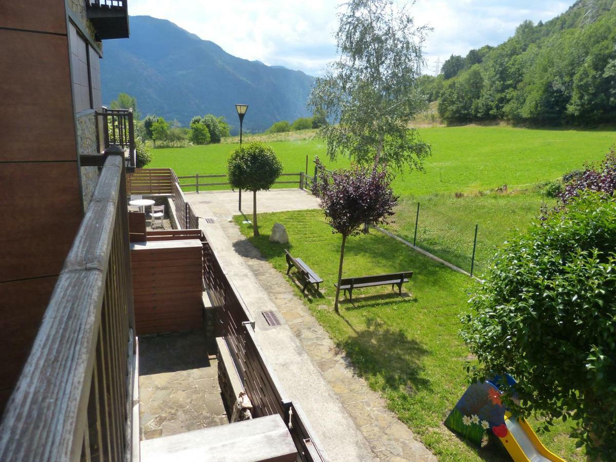 Apartament Hug Roger Valencia D'Aneu Dış mekan fotoğraf